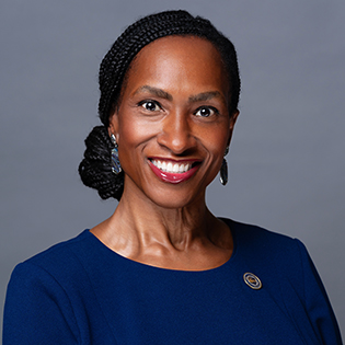 Rochelle L. Woods Headshot