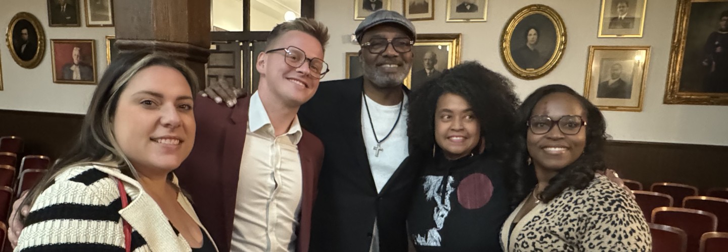 Mauldin Poses for Photo with Participants.jpg