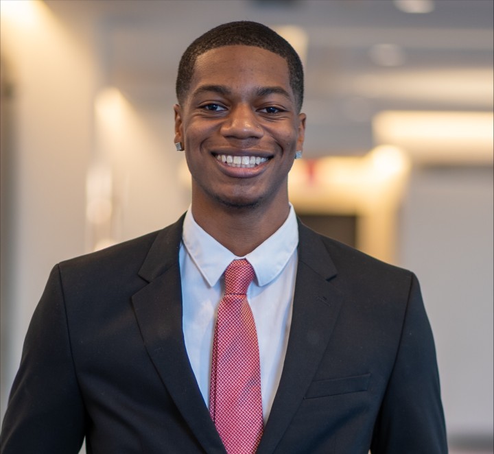 Headshot of Sean Carter