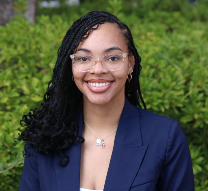 Sydney Randall headshot