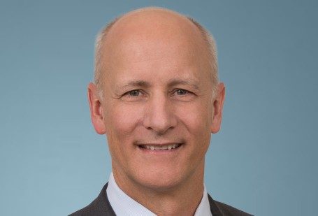 Tom L. Mitchell Headshot