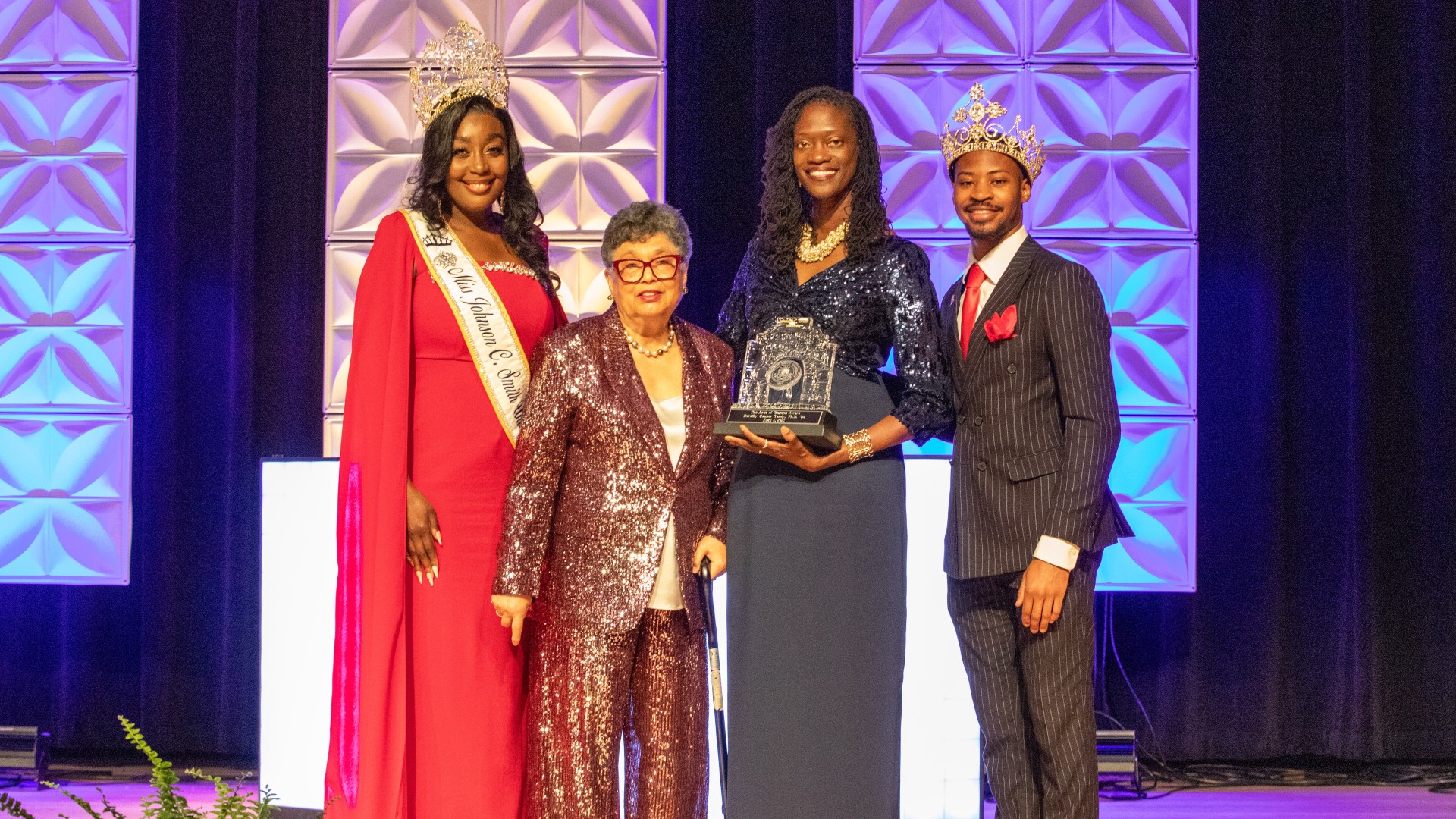 Dr. Yancy poses with were AOT Award with Dr. Kinloch and Mister 皇冠体育 Kameron Sanders and Miss 皇冠体育 Jessica McDonald