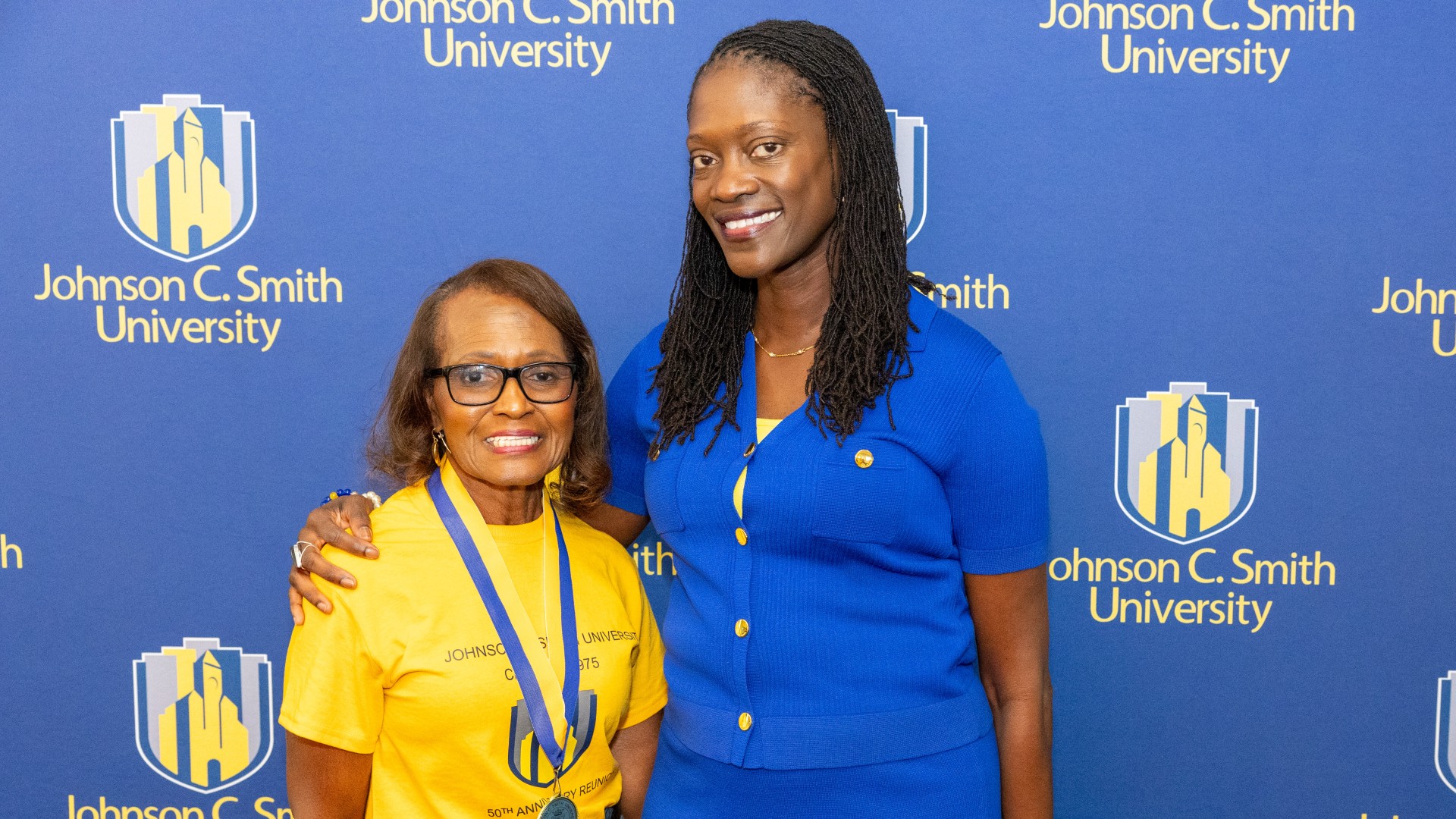 Golden Class medallion with President Kinloch Photos