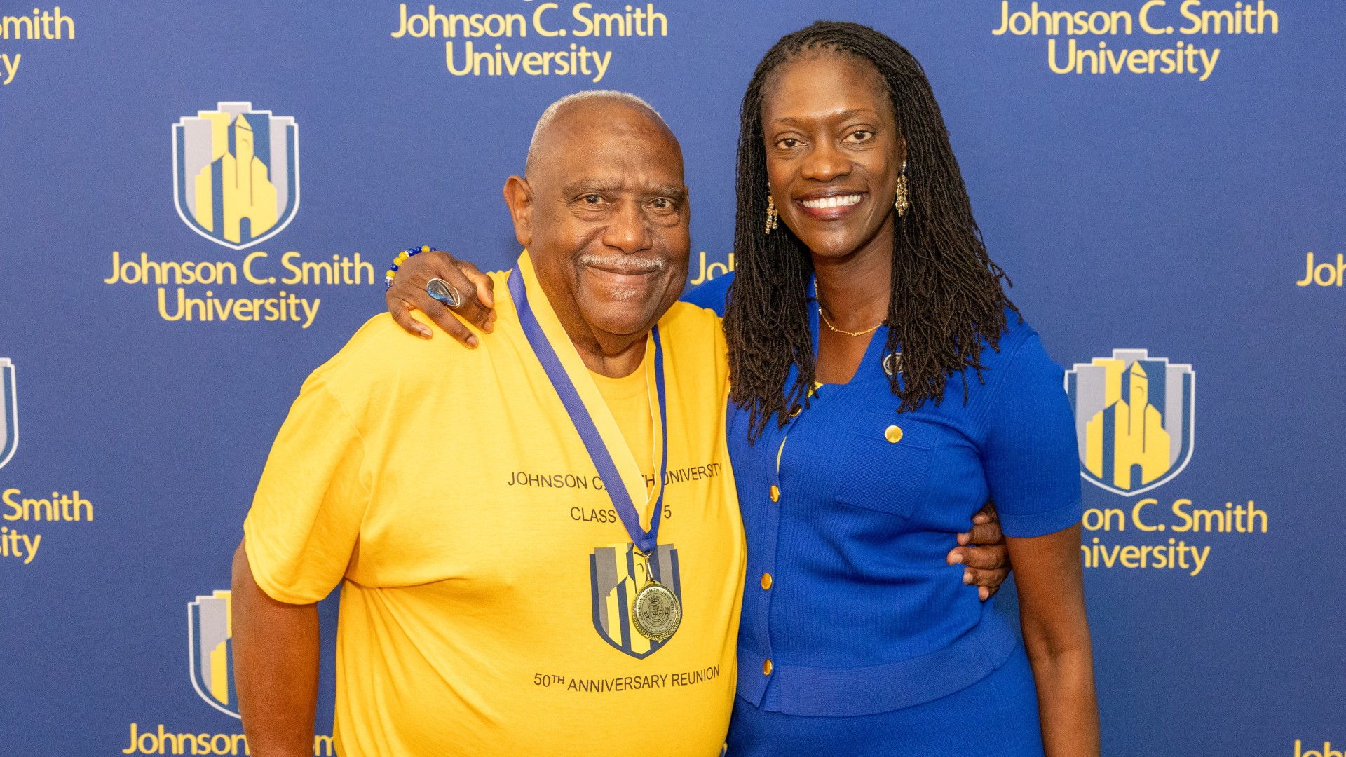 Golden Class medallion with President Kinloch Photos