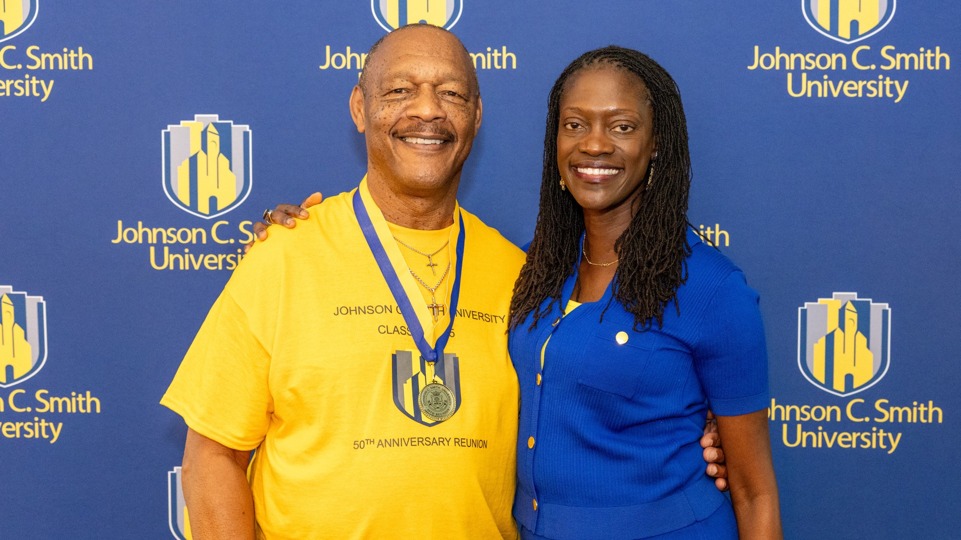 Golden Class medallion with President Kinloch Photos